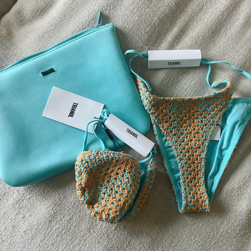 Triangl crotchet bikini NWT